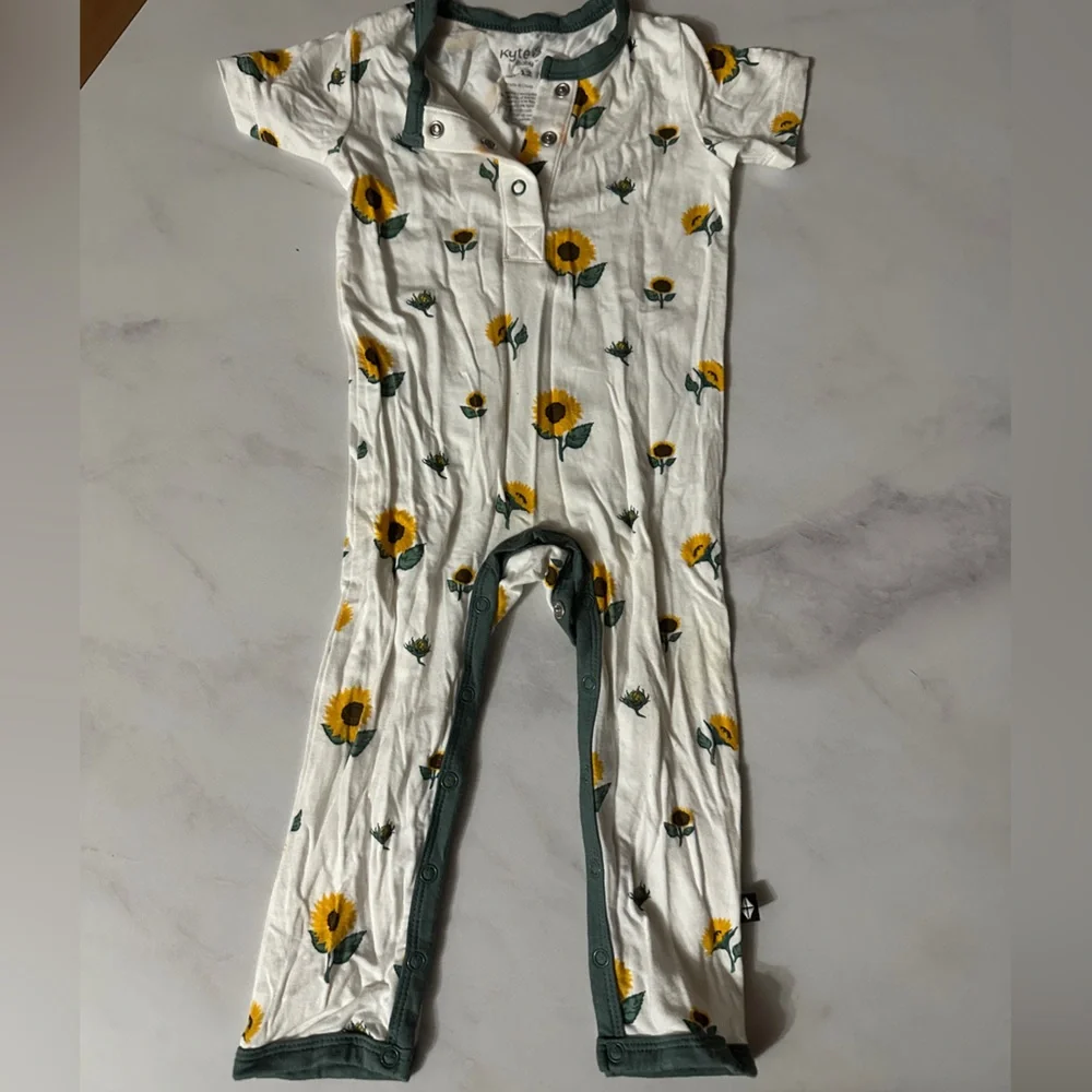 Kyte Sunflower Short Sleeve Longall - Picture 2 of 3